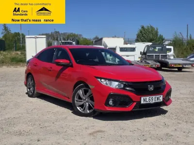 Begagnad Honda Civic SR 126 HK (92 kW) 2019 Röd Halvkombi