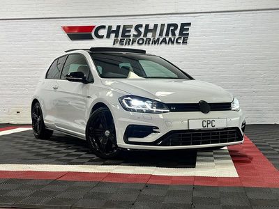 Used VW Golf VII R 386 HP (283 kW) 2018 White Hatchback