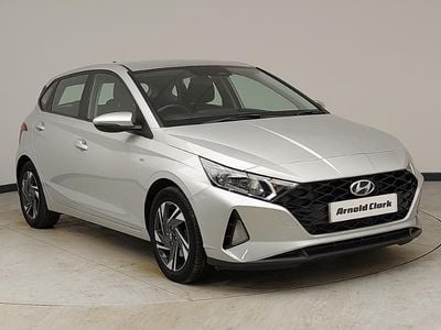 Used Hyundai i20 SE 100 HP (73 kW) 2023 Silver Hatchback