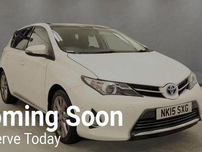 Used Toyota Auris Hybrid 136 HP (100 kW) 2015