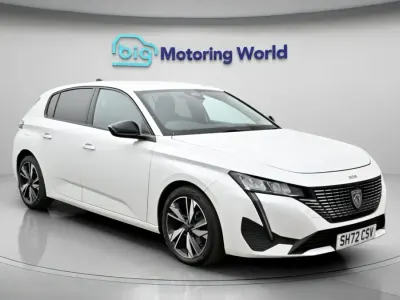 Second-hand Peugeot 308 Allure 129 CP (94 kW) 2022 Alb Hatchback
