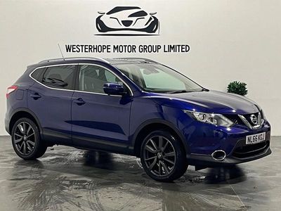 Blue Used 2016 Nissan Qashqai Tekna SUV | £10,000 (Fair price)