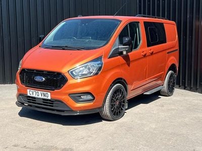 Begagnad Ford Transit Custom Limited 185 HK (136 kW) 2021 Orange Van