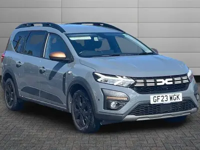 Usado Dacia Jogger Extreme 109 HP (80 kW) 2023 Cinzento Monovolume