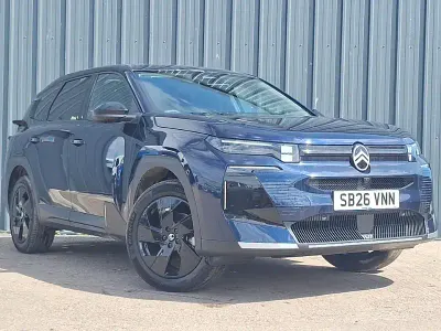 New Citroën C5 145 HP (106 kW) 2026 Special metallic  eclipse blue Hatchback