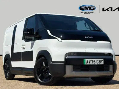 Used Kia PV5 119 kW (163 HP) 2025 White MPV