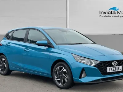 Używany Hyundai i20 SE 100 KM (73 kW) 2023 Turkusowy Hatchback