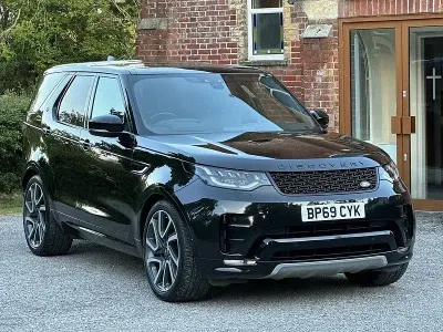 Usado Land Rover Discovery 5 HSE Luxury 306 CV (225 kW) 2020 Negro SUV
