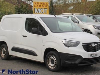 Used Vauxhall Combo Edition 101 HP (74 kW) 2021 White MPV