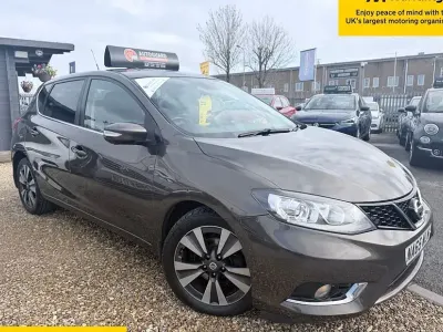Used Nissan Pulsar Tekna 110 HP (80 kW) 2016 Beige Hatchback