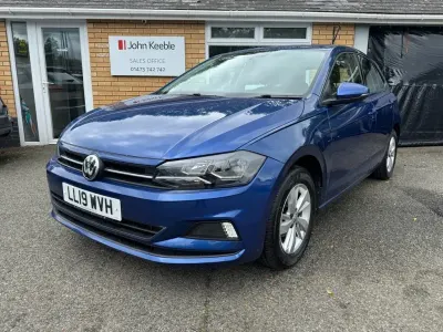 Used VW Polo SE 95 HP (69 kW) 2019 Blue Hatchback