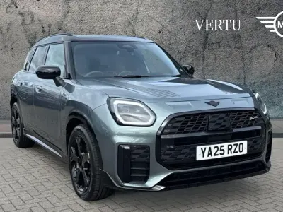 Used Mini Countryman Sport 170 HP (125 kW) 2025 Green SUV