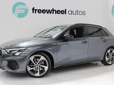 Usado Audi A3 Comfort 150 CV (110 kW) 2022 Gris Berlina