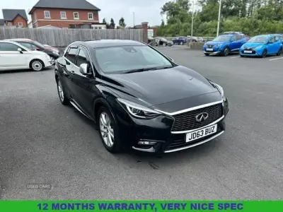 Used Infiniti Q30 Business Executive 109 HP (80 kW) 2016 Black Hatchback