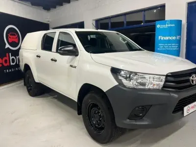 Usado Toyota HiLux Active 150 HP (110 kW) 2019 Branco Pickup