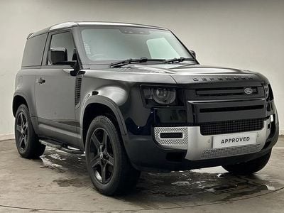 Black Used 2023 Land Rover Defender SE SUV | £46,150 (Good price)