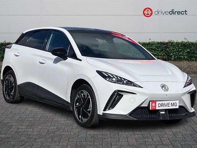 Used MG MG4 EV Trophy 2023 White Hatchback