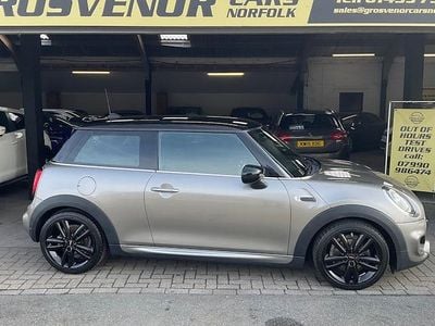 Używany Mini Cooper Hatch 136 KM (100 kW) 2021 Hatchback