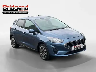 Używany Ford Fiesta Titanium 2023 Niebieski Hatchback