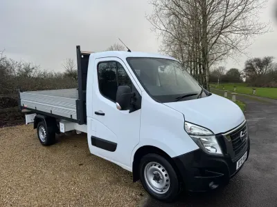 Używany Nissan NV400 Tekna 135 KM (99 kW) 2021 Biały Van