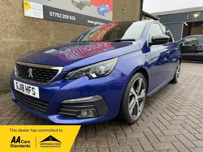 Używany Peugeot 308 GT-line 2018 Niebieski Hatchback