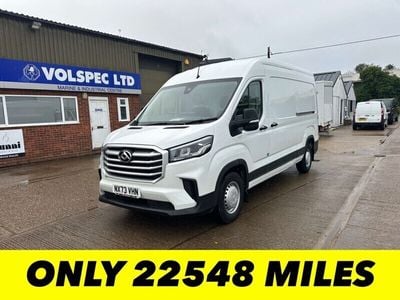 Maxus V90
