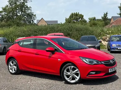 Used Vauxhall Astra SRi 2016 Red Hatchback