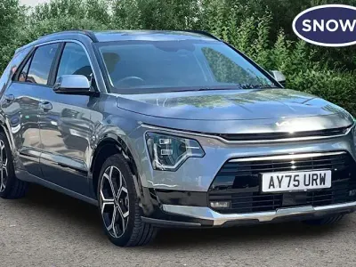 Używany Kia Niro 129 KM (94 kW) 2025 Szary SUV