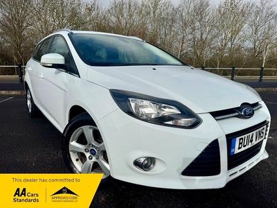 Used Ford Focus Zetec 2014 White Estate