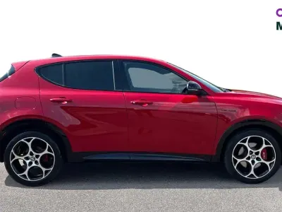 Used Alfa Romeo Tonale Sprint 2025 Red SUV