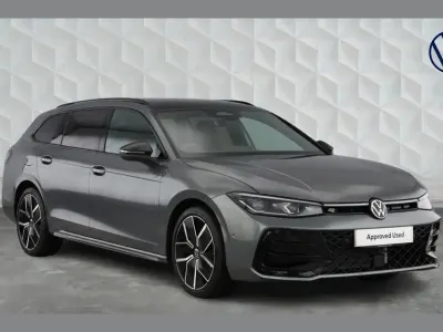 Używany VW Passat R-line 147 KM (108 kW) 2025 Szary Kombi