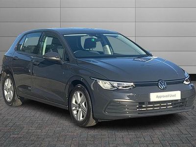 Second-hand VW Golf VIII Life 130 CP (95 kW) 2023 Gri Hatchback