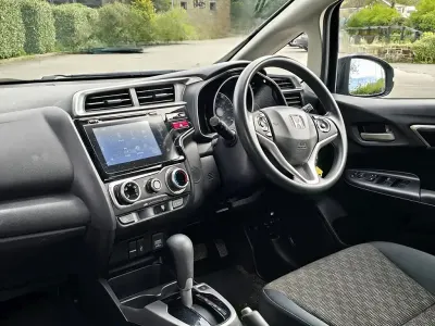 Used Honda Jazz SE 102 HP (75 kW) 2017 Black Hatchback