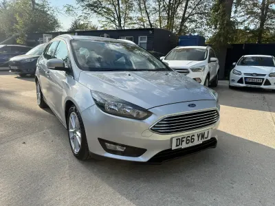 Used Ford Focus Zetec 125 HP (91 kW) 2016 Silver Estate