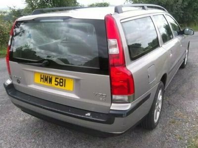 used Volvo V70 2.4