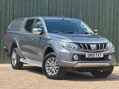 Used Mitsubishi L200 Warrior 181 HP (133 kW) 2019 Grey Pickup
