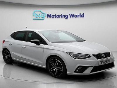 Begagnad Seat Ibiza FR 110 HK (80 kW) 2023 Vit Halvkombi