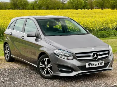 Begagnad Mercedes B180