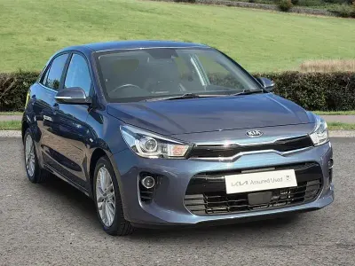 Used Kia Rio 99 HP (72 kW) 2020 Blue Hatchback