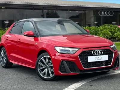 Novo Audi A1 Sportback S-Line 116 HP (85 kW) 2026 Vermelho Citadino