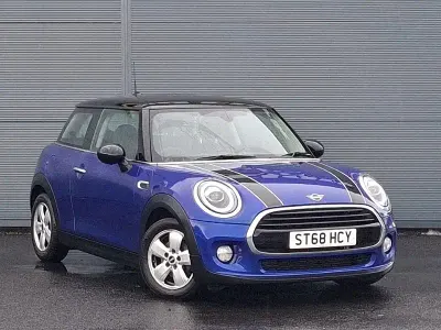 Used Mini Cooper 136 HP (100 kW) 2018 Blue Hatchback