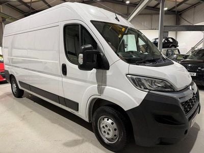 Usado Citroën Relay 140 HP (102 kW) 2023 Branco Van