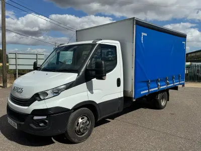 Used Iveco Daily 2019 Red Cabriolet