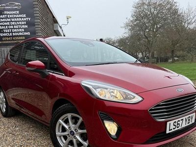 Used Ford Fiesta Zetec 70 HP (51 kW) 2017 Red Hatchback