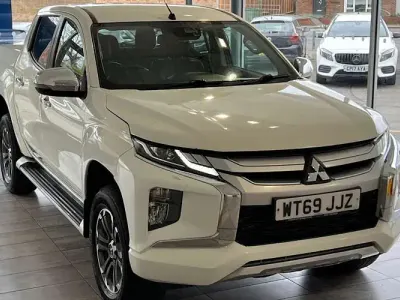 Begagnad Mitsubishi L200 Warrior 150 HK (110 kW) 2019 Pickup