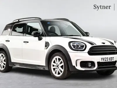 Używany Mini Cooper Countryman Sport 134 KM (98 kW) 2023 Biały SUV
