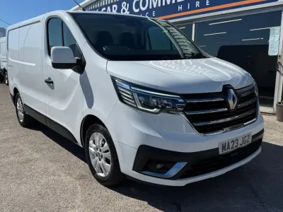 Używany Renault Trafic 2023 Biały