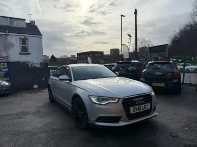 Usado Audi A6 Comfort 177 CV (130 kW) 2011 Plateado Berlina
