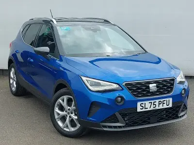 Nowe Seat Arona FR 115 KM (84 kW) 2026 Niebieski SUV