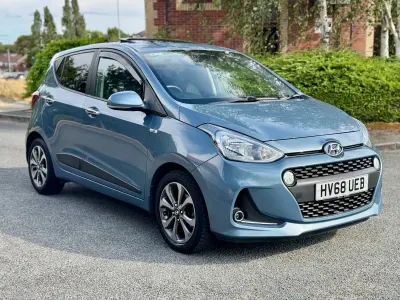 Used Hyundai i10 Premium SE 2018 Blue Hatchback